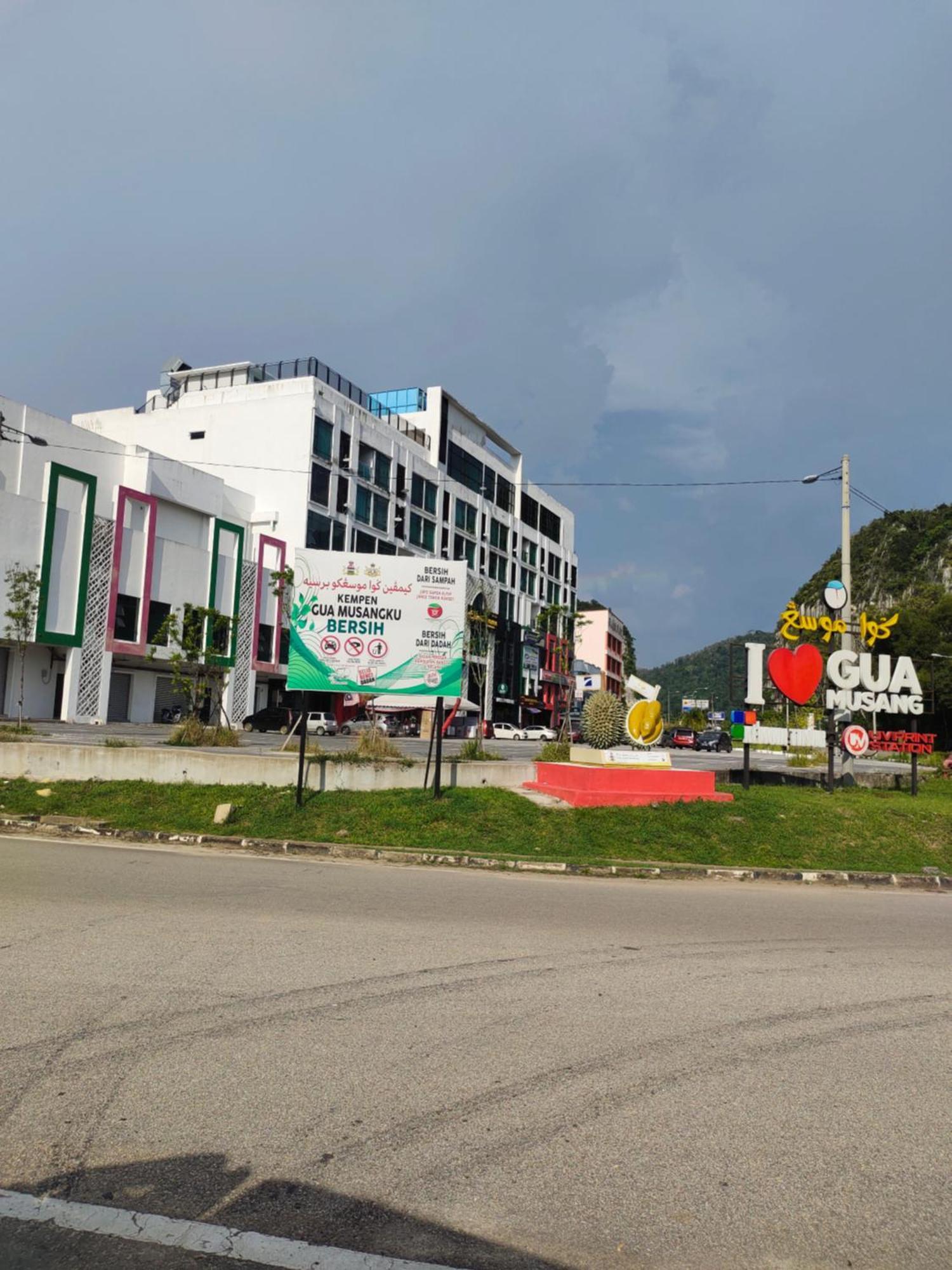 Alish Studio Apartment With Pool, Netflix, Wifi Gua Musang Bagian luar foto
